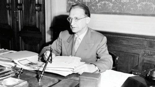 Un’unica vera risorsa: l’identità cattolica QUO-125 Un’unica vera risorsa: l’identità cattolica QUO-125