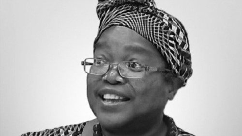 Dove la teologia incontra il cambiamento: la sfida africana per l’uguaglianza di genere DCM-007 Dove la teologia incontra il cambiamento: la sfida africana per l’uguaglianza di genere DCM-007