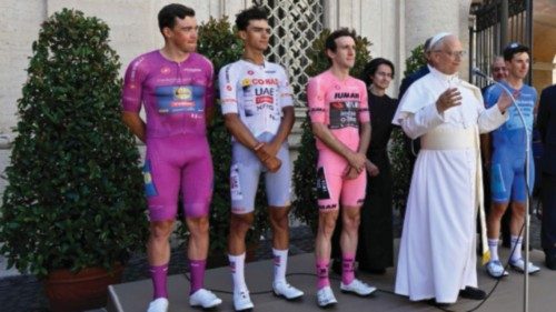 E Nairo volle essere ultimo (per dire grazie al Papa) QUO-126 E Nairo volle essere ultimo (per dire grazie al Papa) QUO-126