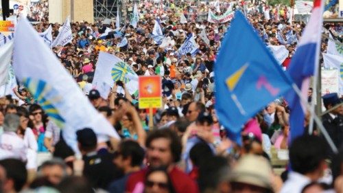  In settantamila a Roma  per il Giubileo di Movimenti  Associazioni e  nuove Comunità  QUO-130