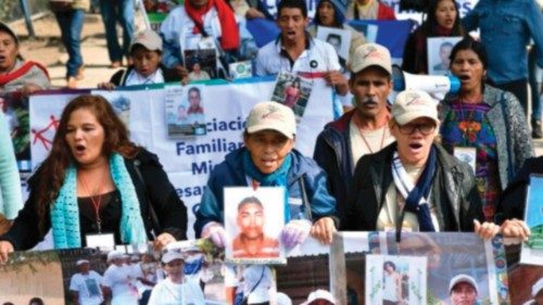 I vescovi di El Salvador chiedono maggiori tutele per i migranti QUO-130 I vescovi di El Salvador chiedono maggiori tutele per i migranti QUO-130