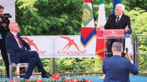 Il presidente Mattarella ha inaugurato lo YouTopic Fest 2025 a Rondine Cittadella della Pace ... Il presidente Mattarella ha inaugurato lo YouTopic Fest 2025 a Rondine Cittadella della Pace ...