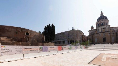 Dopo anni di lavori un nuovo assetto per piazza Augusto Imperatore QUO-131 Dopo anni di lavori un nuovo assetto per piazza Augusto Imperatore QUO-131