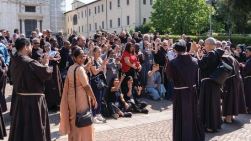 Francescani dal mondo e l’attualità di un carisma QUO-133 Francescani dal mondo e l’attualità di un carisma QUO-133
