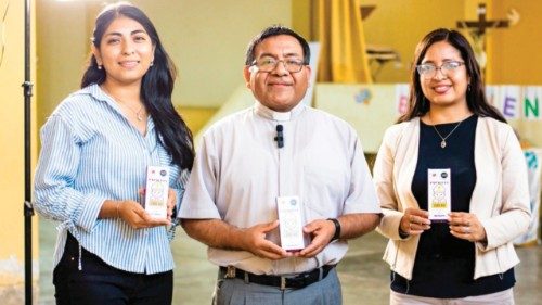  Onda di solidarietà a Lambayeque grazie a «Papaleta»  QUO-133
