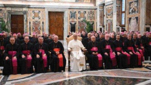 Strumenti di unità e dignità per i crocifissi innocenti di oggi QUO-133 Strumenti di unità e dignità per i crocifissi innocenti di oggi QUO-133