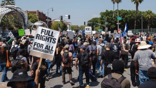 LOS ANGELES, CALIFORNIA - JUNE 09: Protesters march through the streets June 9, 2025 in Downtown Los ... LOS ANGELES, CALIFORNIA - JUNE 09: Protesters march through the streets June 9, 2025 in Downtown Los ...