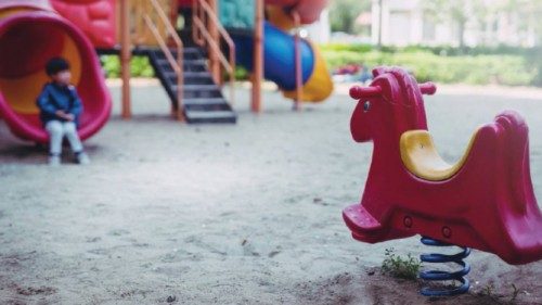 In Italia le violenze contro i minori aumentate del 58% in cinque anni QUO-135 In Italia le violenze contro i minori aumentate del 58% in cinque anni QUO-135