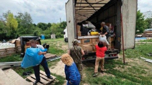 Un tir di aiuti per Kharkiv QUO-136 Un tir di aiuti per Kharkiv QUO-136
