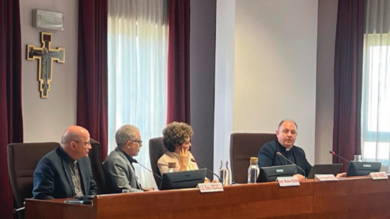  Casa e cure mediche vere emergenze  QUO-138