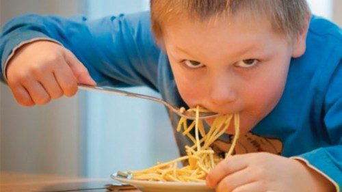 Se a casa non si mangia più tutti insieme QUO-139 Se a casa non si mangia più tutti insieme QUO-139