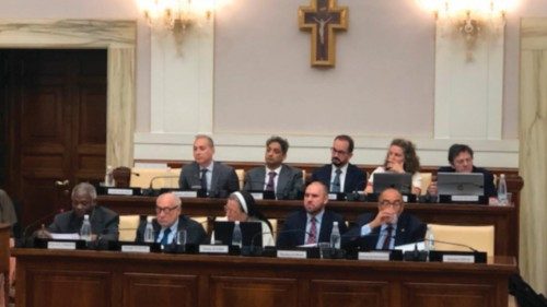 Ripensare l’architettura finanziaria per contrastare la crisi del debito dei Paesi in via di ... Ripensare l’architettura finanziaria per contrastare la crisi del debito dei Paesi in via di ...