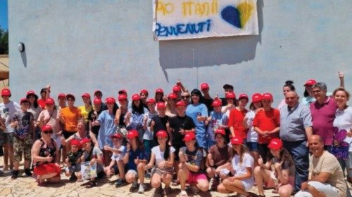 Un ponte di ospitalità QUO-144 Un ponte di ospitalità QUO-144