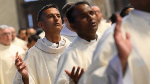 Dal cuore della Chiesa alla missione “ad gentes” QUO-147 Dal cuore della Chiesa alla missione “ad gentes” QUO-147
