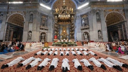 Uniti dall’amore di Cristo e aperti a tutti nella carità QUO-147 Uniti dall’amore di Cristo e aperti a tutti nella carità QUO-147