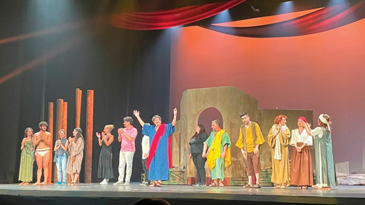  Quando il teatro  parla di Dio  QUO-149