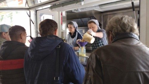 Portare pace e gioia dove c’è sofferenza e incertezza QUO-151 Portare pace e gioia dove c’è sofferenza e incertezza QUO-151