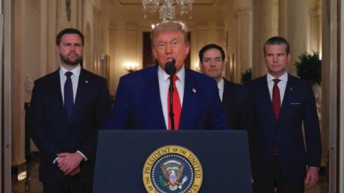 epa12190378 US President Donald Trump (2-L) with US Secretary of Defense Pete Hegseth (R), US Vice ... epa12190378 US President Donald Trump (2-L) with US Secretary of Defense Pete Hegseth (R), US Vice ...