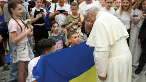 «I bambini hanno il diritto a una pace autentica, giusta e durevole» QUO-157 «I bambini hanno il diritto a una pace autentica, giusta e durevole» QUO-157