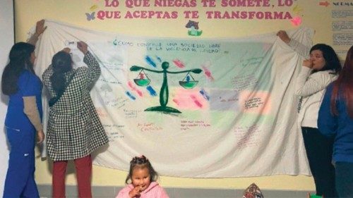 Nelle Ande ferite: ascolto e cura al policlinico Santa Rita di Cuzco QUO-160 Nelle Ande ferite: ascolto e cura al policlinico Santa Rita di Cuzco QUO-160