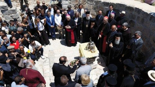 Church leaders and diplomatic envoys visit the town of Taybeh, a Chrisian village in the ... Church leaders and diplomatic envoys visit the town of Taybeh, a Chrisian village in the ...