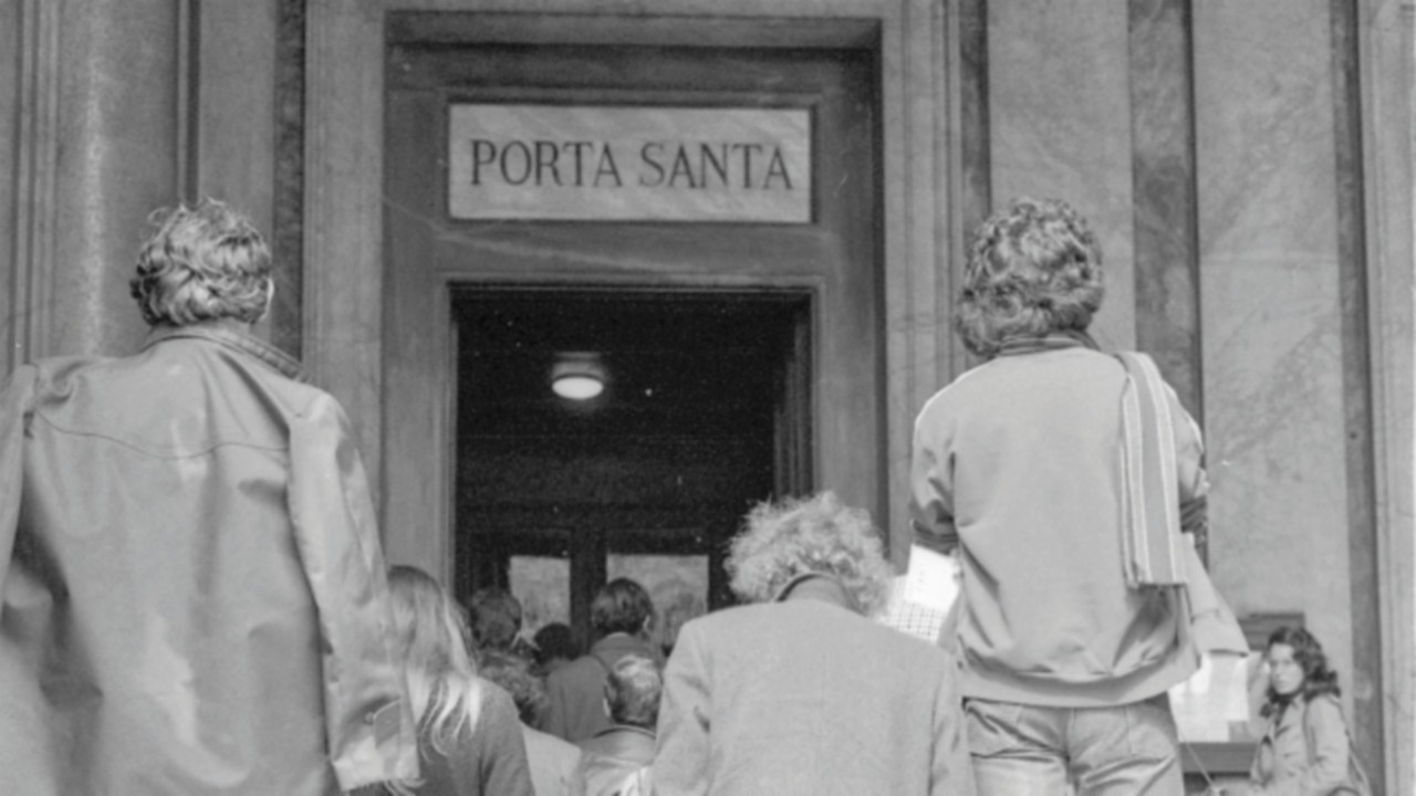  Roma 1975: città, volti e storie nell’anno giubilare  QUO-166