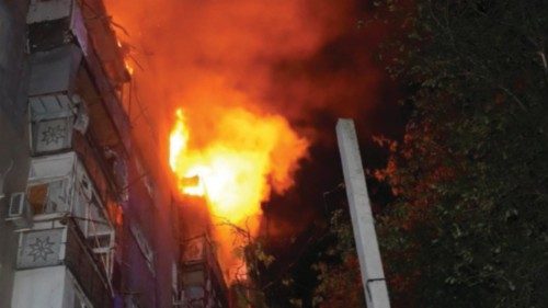 epa12246723 A handout photo made available by the State Emergency Service shows a fire at a ...