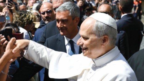 Un lungo abbraccio per un ospite speciale QUO-167 Un lungo abbraccio per un ospite speciale QUO-167