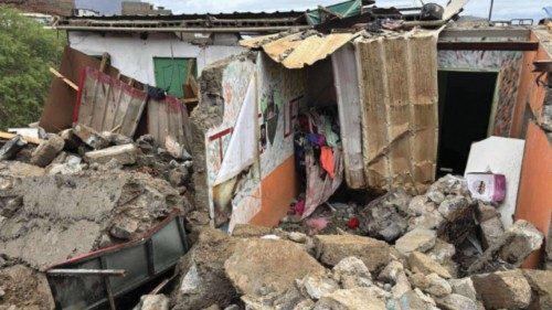  Vittime e sfollati per il passaggio  di una tempesta tropicale  a Capo Verde  QUO-186