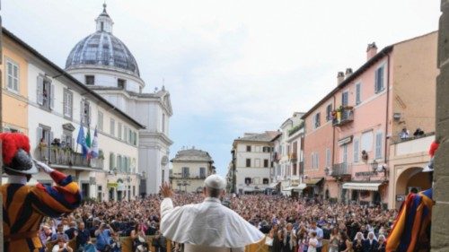  Nelle trattative di pace mettere  al primo posto il bene comune dei popoli  QUO-188
