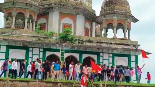 In India nubi minacciose sulla coesistenza pacifica QUO-192 In India nubi minacciose sulla coesistenza pacifica QUO-192
