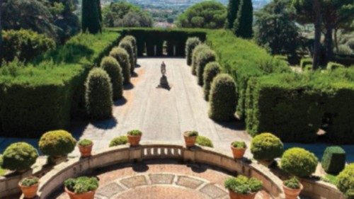  Il Papa inaugura  il Borgo «Laudato si’»  QUO-204