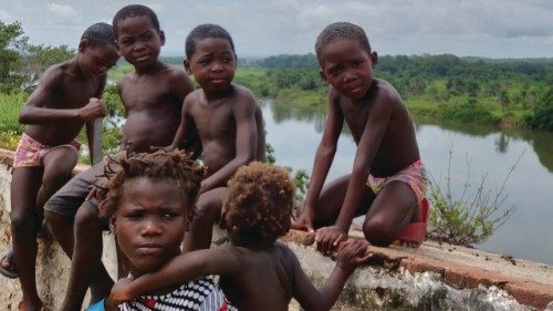 A 50 anni dall’indipendenza dei Paesi lusofoni dell’Africa Sguardo al futuro QUO-204 A 50 anni dall’indipendenza dei Paesi lusofoni dell’Africa Sguardo al futuro QUO-204