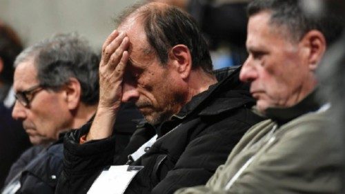  Messa dei poveri per la pace   QUO-204