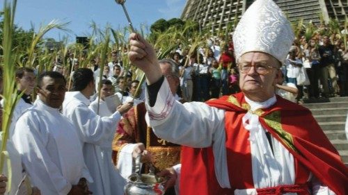  Faleceu o cardeal brasileiro   Eusébio Oscar Scheid  POR-003