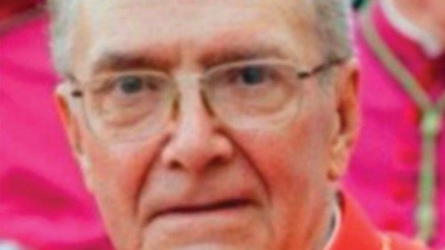  Faleceu o cardeal Agostino Cacciavillan  POR-010