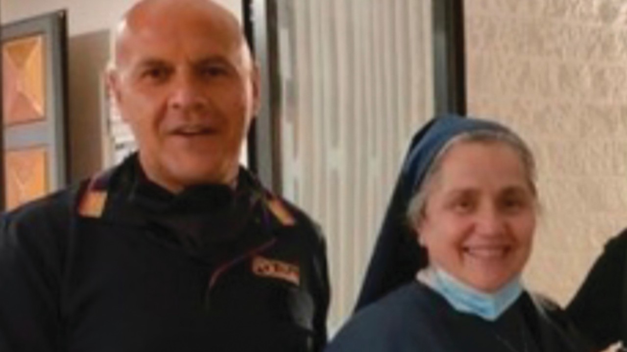  Da Polícia de Estado  ao convento das apostolinas  POR-021