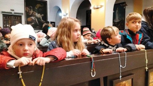 UkraineChildren of the Lutsk diocese joining to the ACN campaign One Million Children Praying the ...