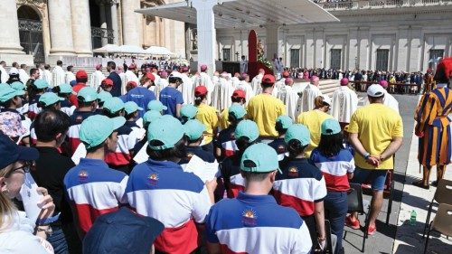  «Rezai pela paz para que não haja mais guerras»  POR-022