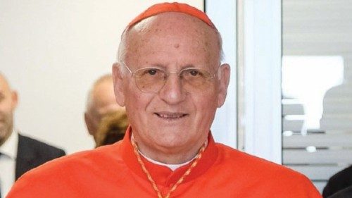  Faleceu o cardeal Eugenio Dal Corso  POR-043