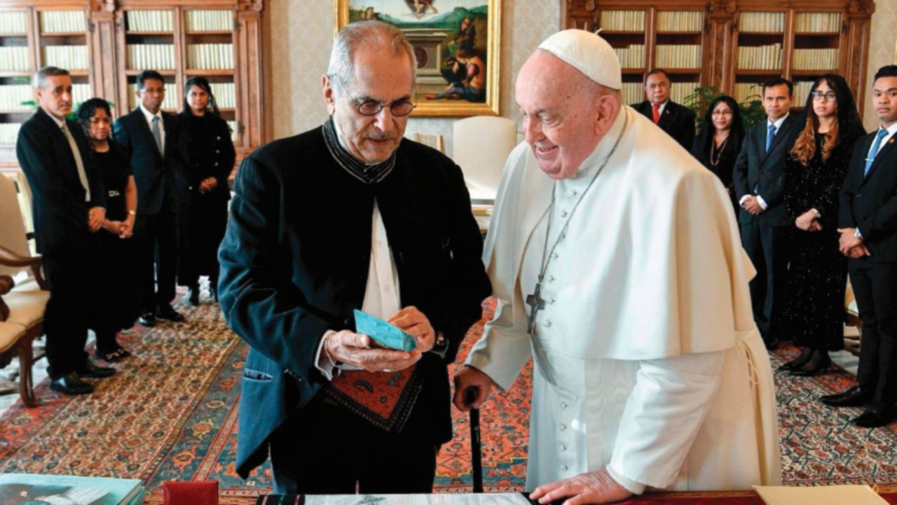 «O documento do Papa  agora faz parte da nossa nação»  POR-003