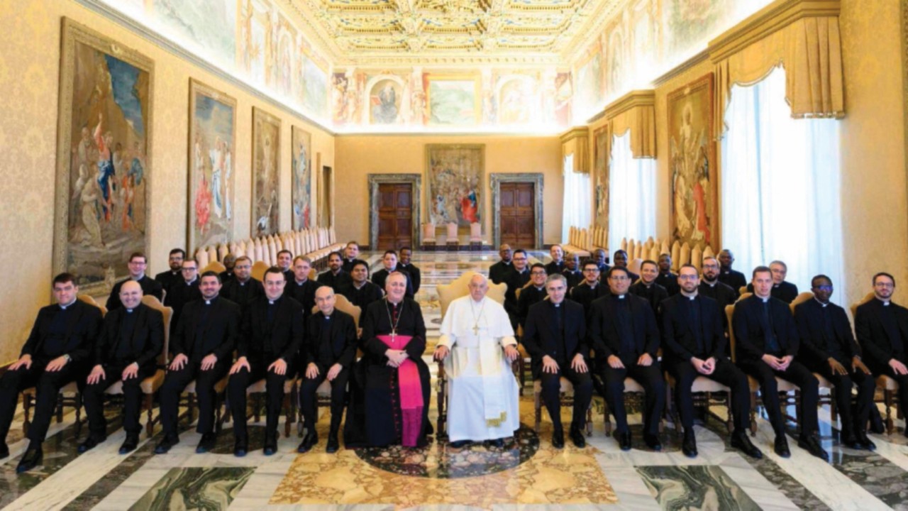  A diplomacia vaticana  cada vez mais ao serviço da paz  POR-005