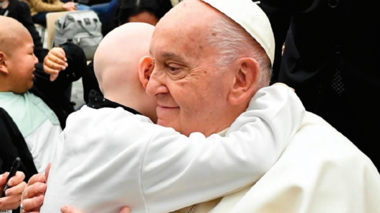  O Papa da misericórdia  POR-005