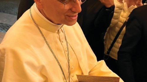 A primeira saída dos muros do Vaticano POR-006 A primeira saída dos muros do Vaticano POR-006